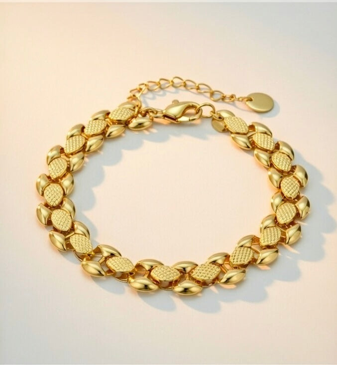 Facetted Zircon Bangle – 18K Gold Plated