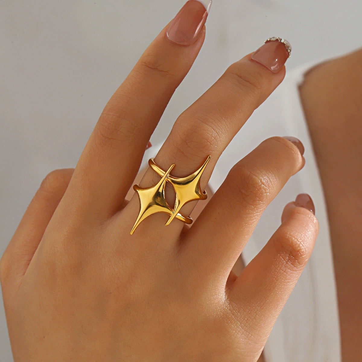 Adjustable Star Orbit Ring