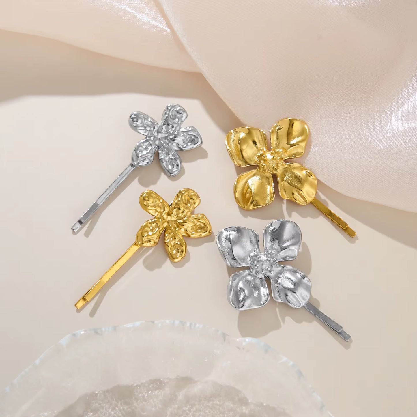 Vintage Daisy Flower Hair Clips - Gold or Silver Embossed Bobby Pins