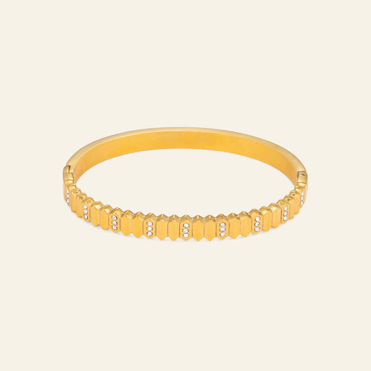 Vintage Hexagon Zircon Pave Bangle – 18K Gold Plated Luxury ✨