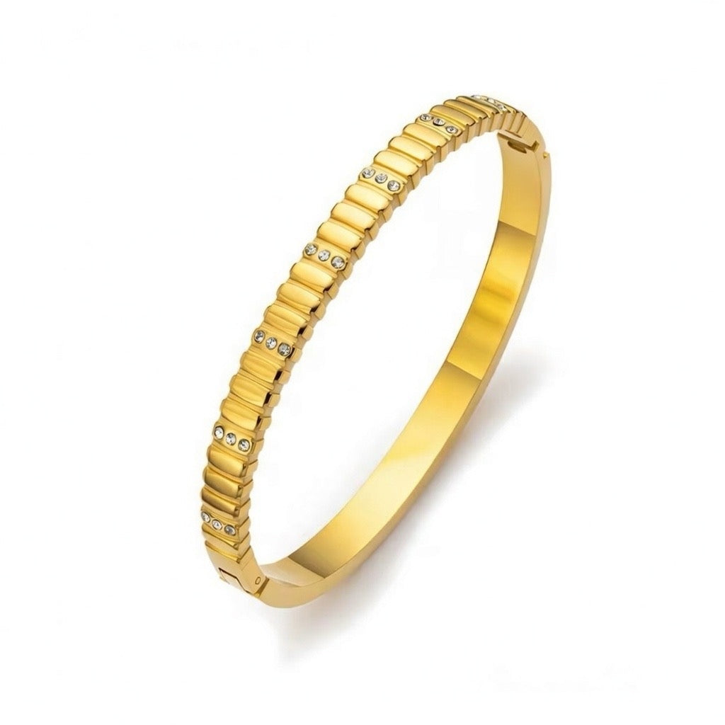 Fluted Zircon Bangle – 18K Gold Plated)